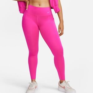 Nike, Firm-Support High-Waisted 7/8 Length Leggings with Pockets
